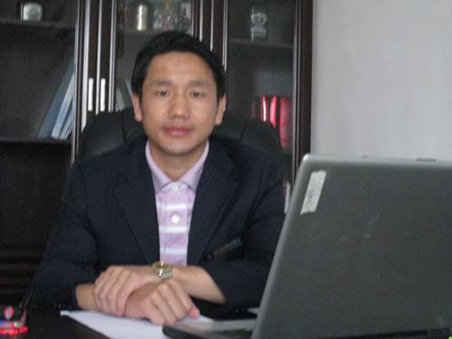 俞方伟.jpg